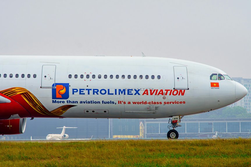 led lighting boosts aircraft branding